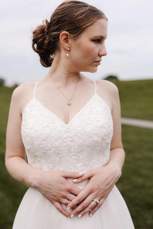 Ruth and Emily wedding photograph 72